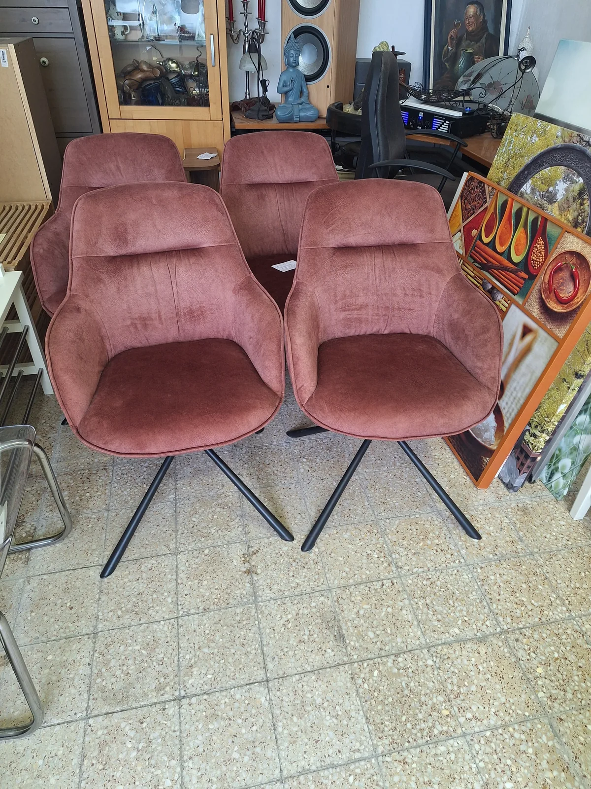 Magas minőségű Alt rosa étkező szék/fotel/ forgatható bei Bútorsarok in Letenye
