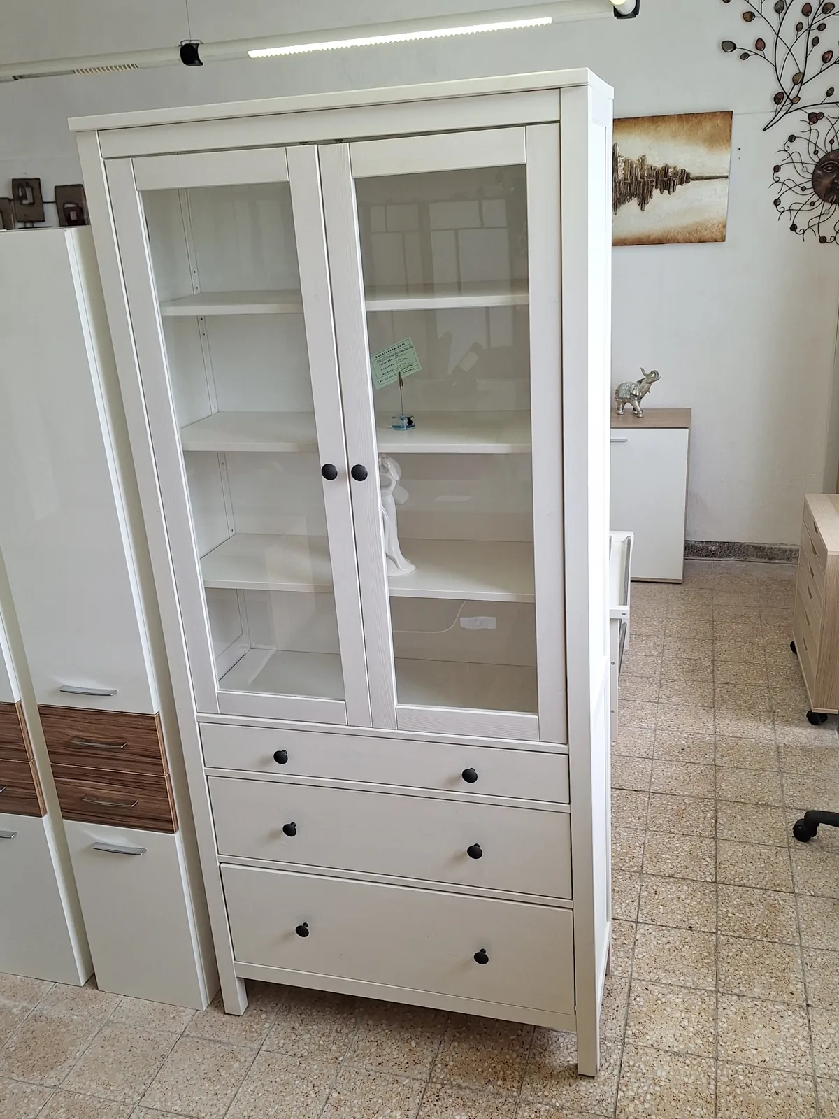 IKEA HEMNES Vitrinen- und Buffetschrank bei Bútorsarok in Letenye