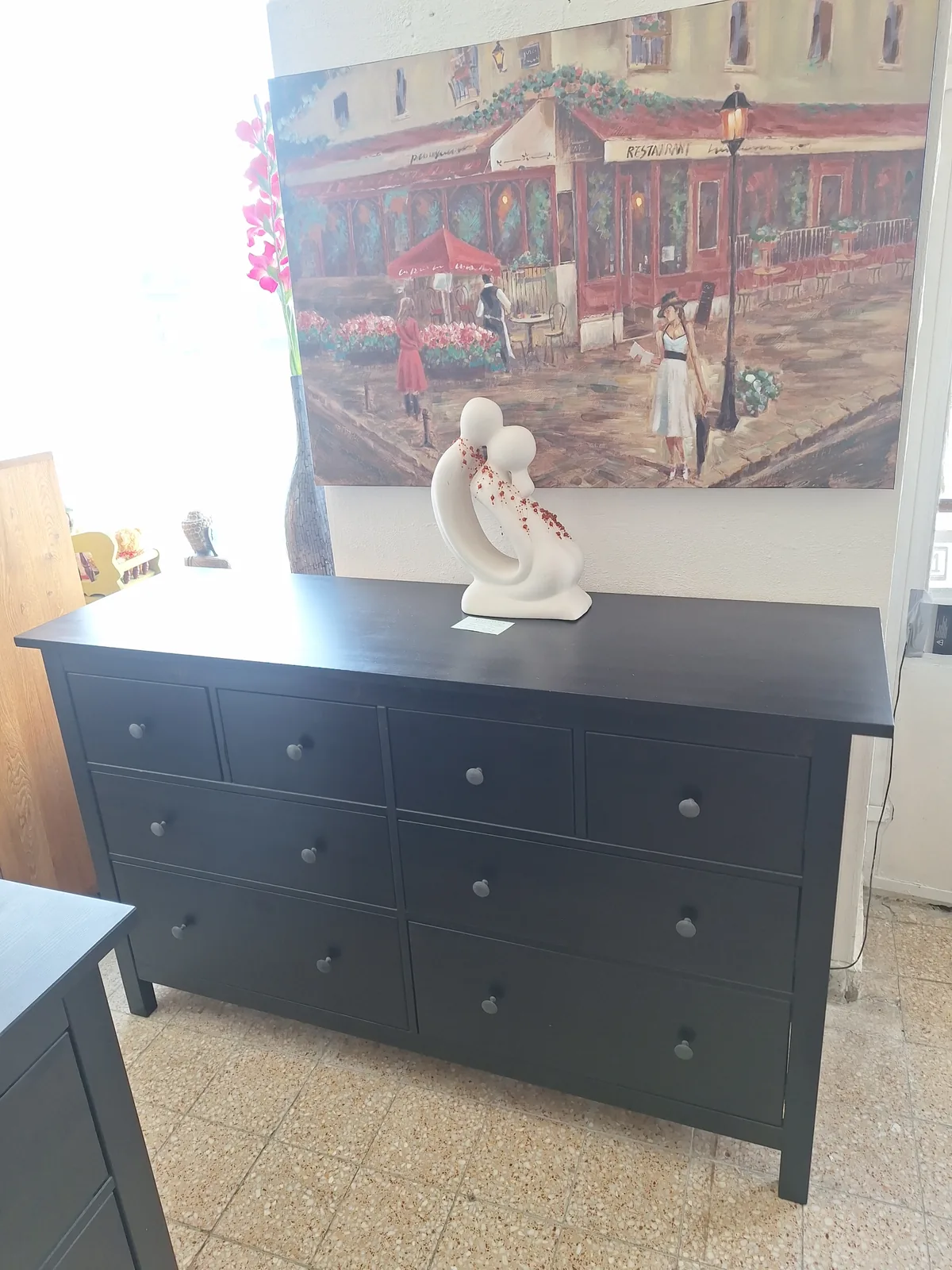 Ikeás Hemnes 8 fiókos komód feketére pácolt bei Bútorsarok in Letenye