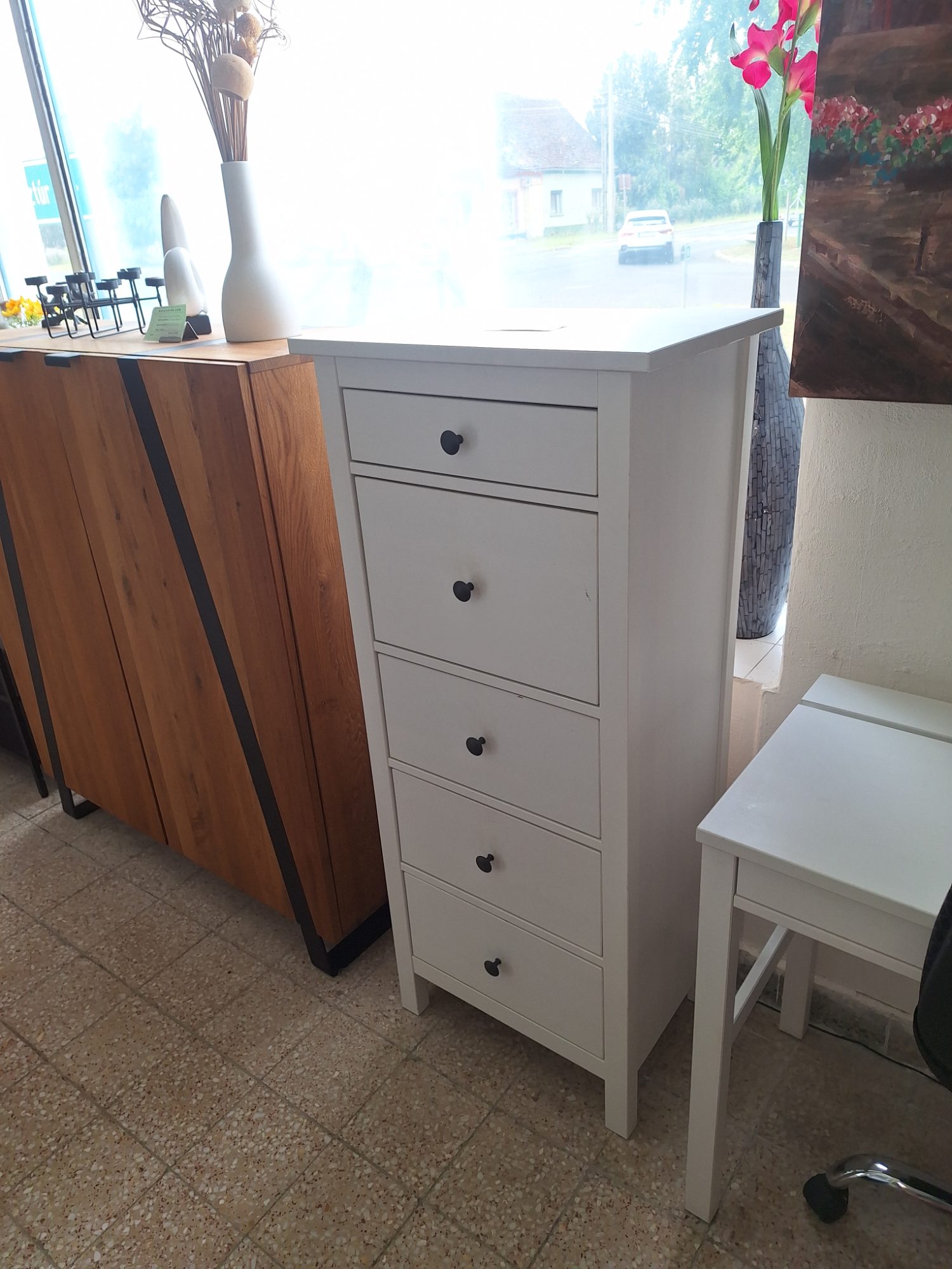 5 fiókos Ikeás Hemnes komód fehérre pácolt – 3. nézet