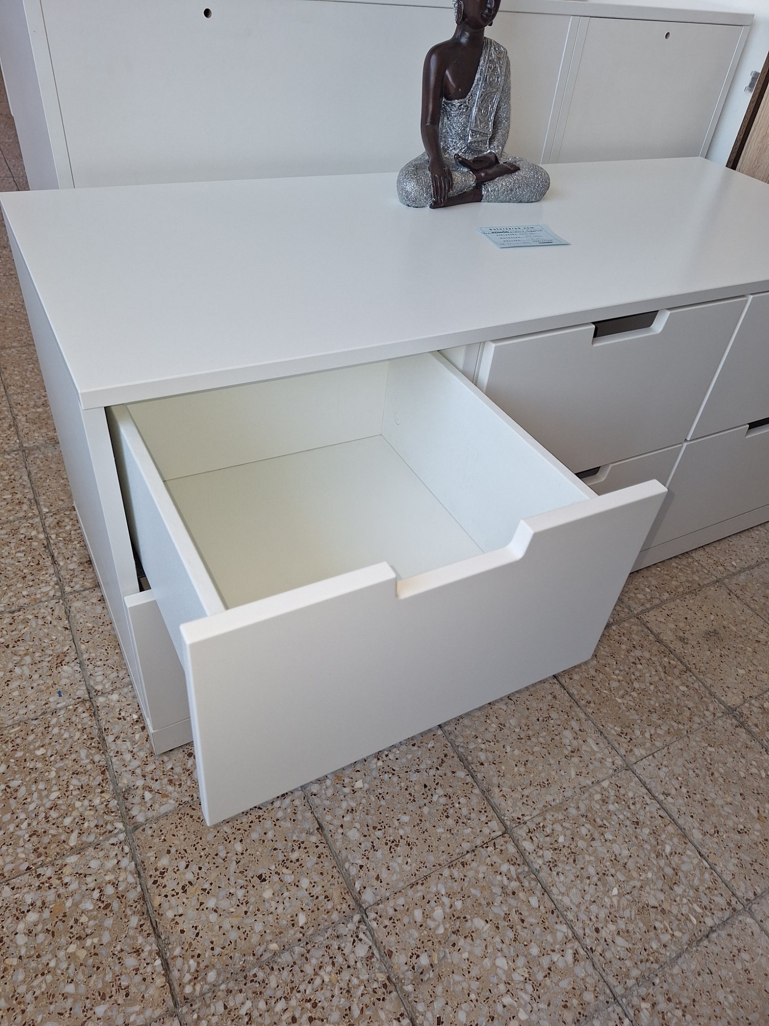 Weiße IKEA NORDLI Kommode mit sechs Schubladen – Ansicht 5