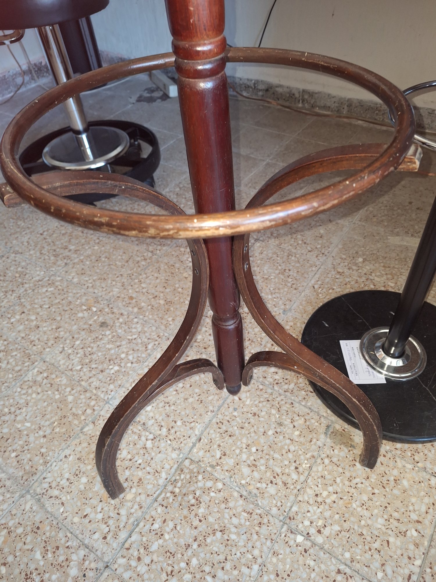 Dekoratív Thonet fogas kb. 180cm magas – 3. nézet