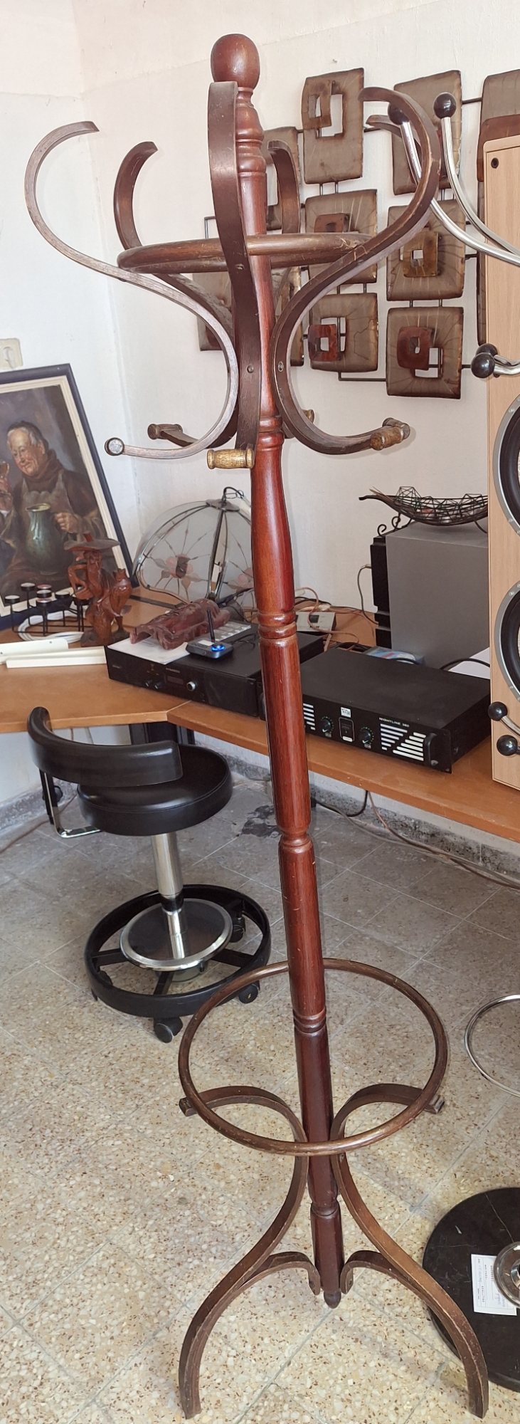 Dekoratív Thonet fogas kb. 180cm magas – 4. nézet