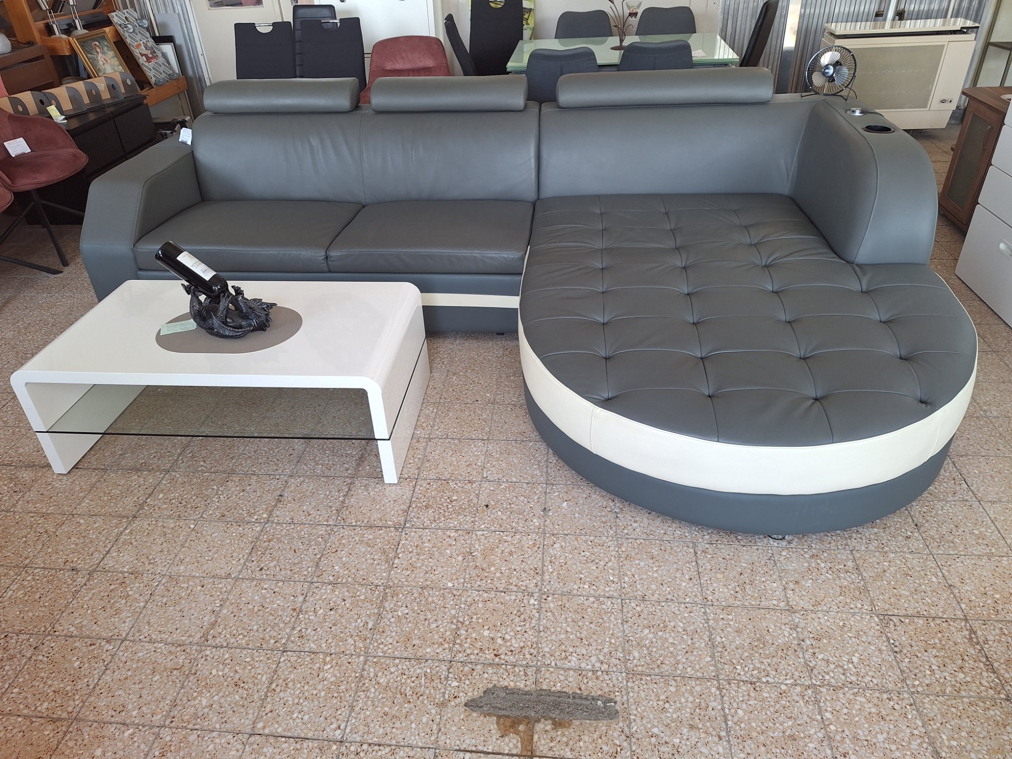 Modernes Schlafsofa aus Echtleder